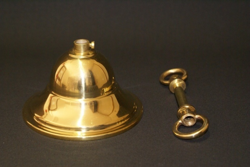 Small plain cone - Polished brass