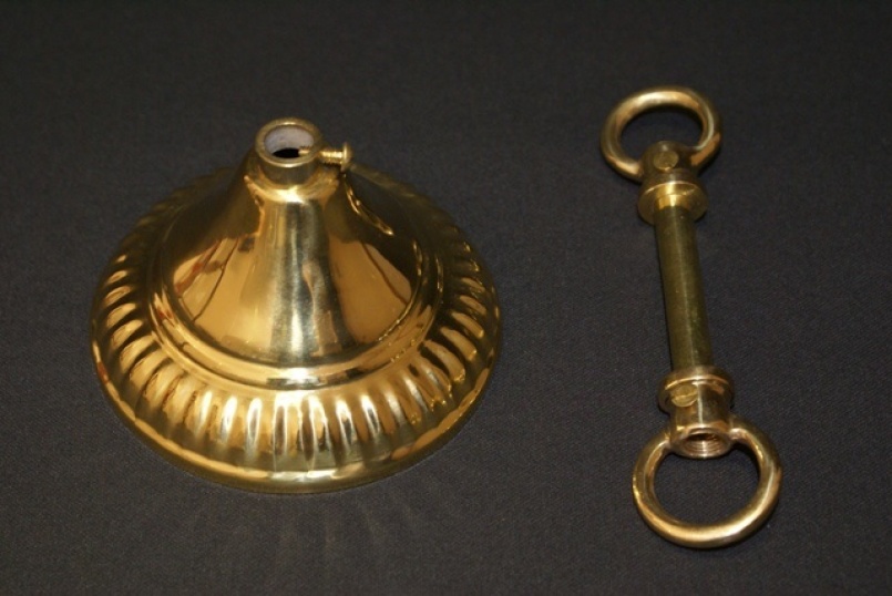 Small ribbed cone - Polished brass